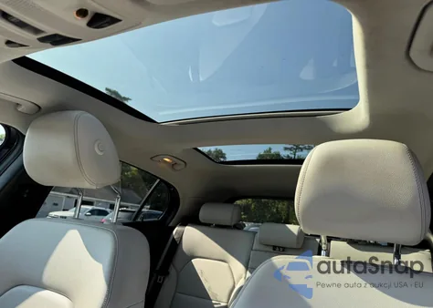 2017 Mercedes-Benz Gla 250 4Matic z USA, uszkodzony, nr VIN WDCTG4GB2HJ287820